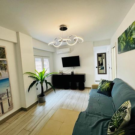Apartamento Fabrynne Beach Málaga Eksteriør bilde