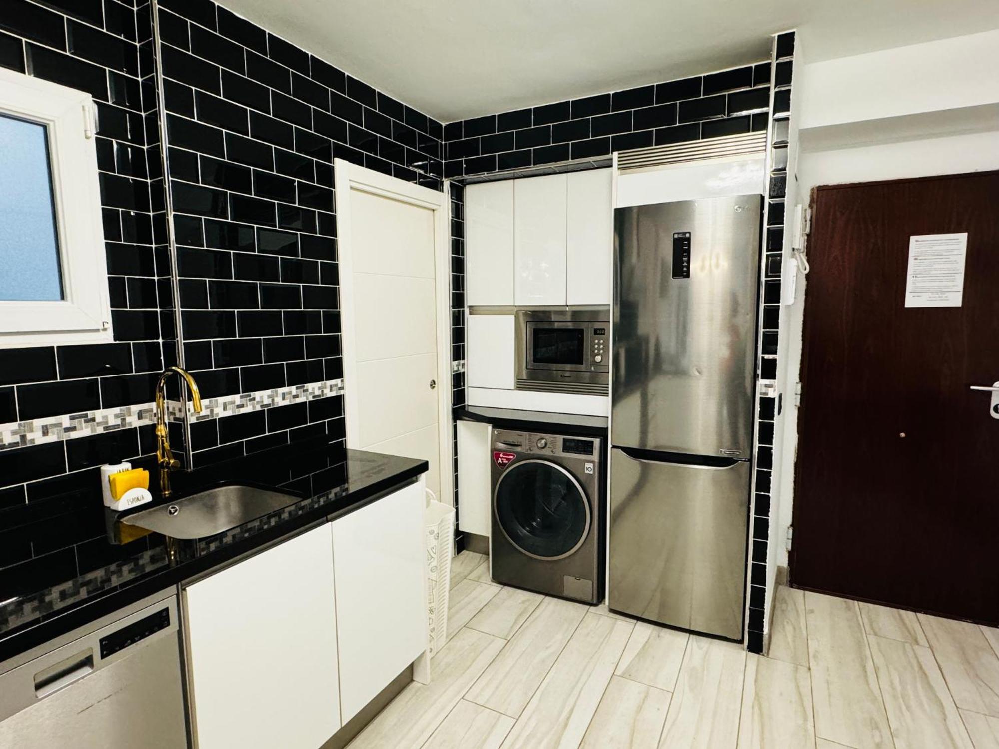 Apartamento Fabrynne Beach Málaga Eksteriør bilde