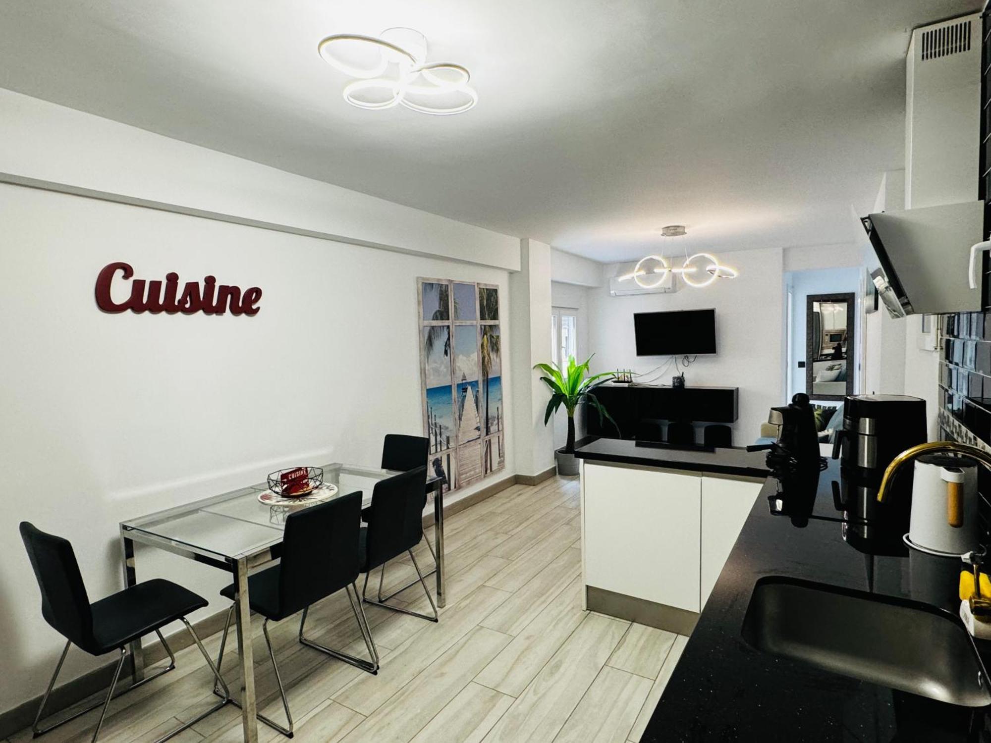 Apartamento Fabrynne Beach Málaga Eksteriør bilde